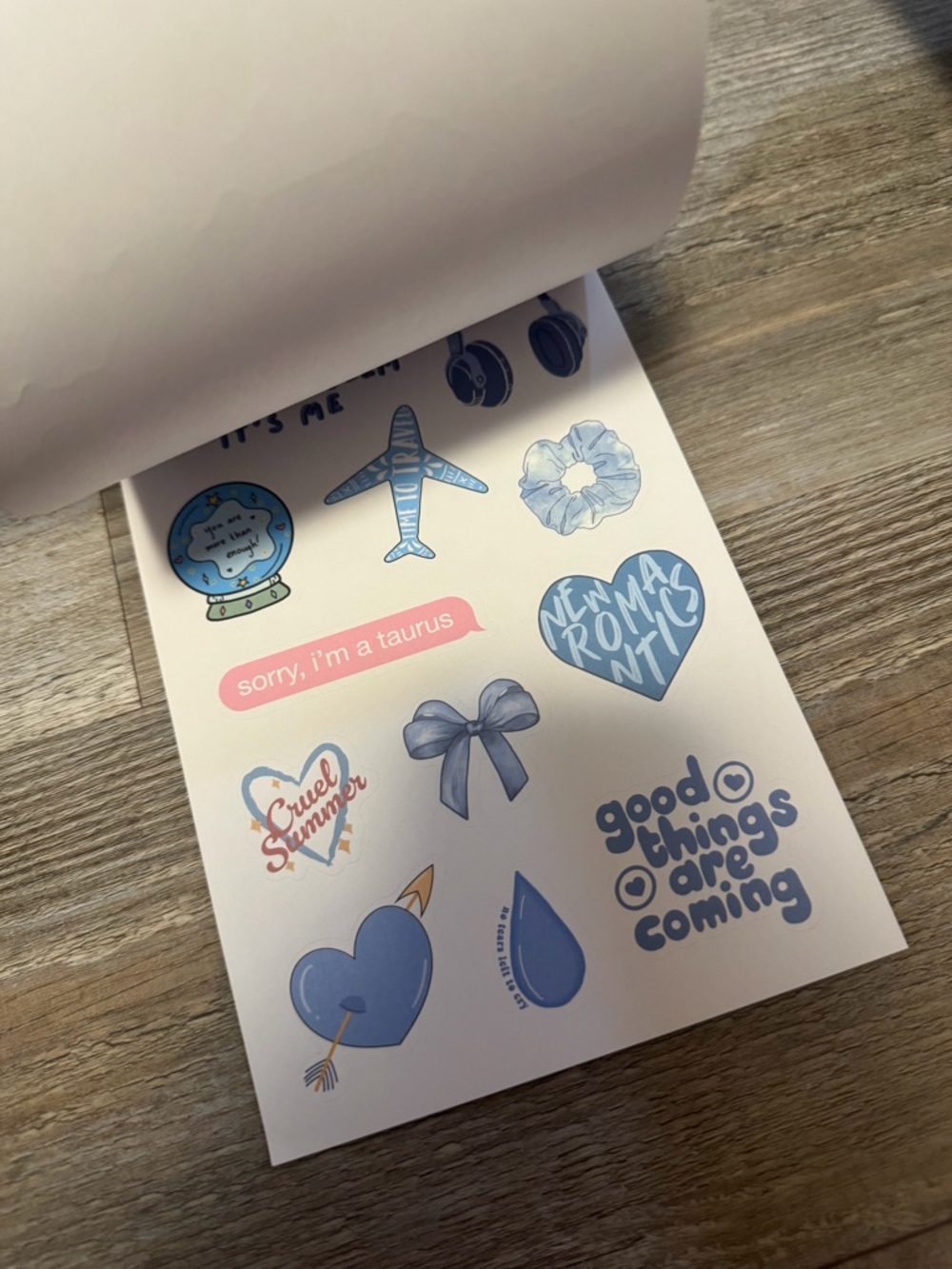 Sticker Book - Picture 4 of 6